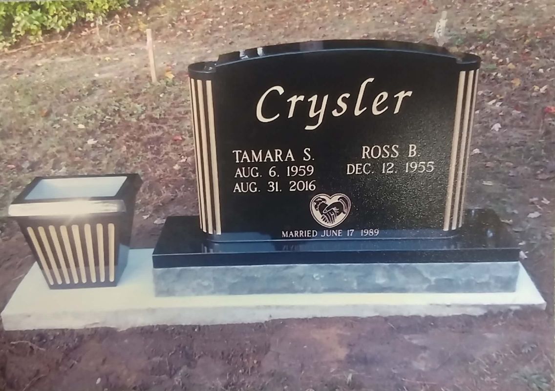 Kienitz-Nix Memorial monument